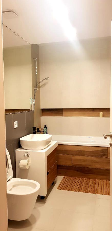 Savas Cosmopolit Brasov Magnolia Apartment Bagian luar foto